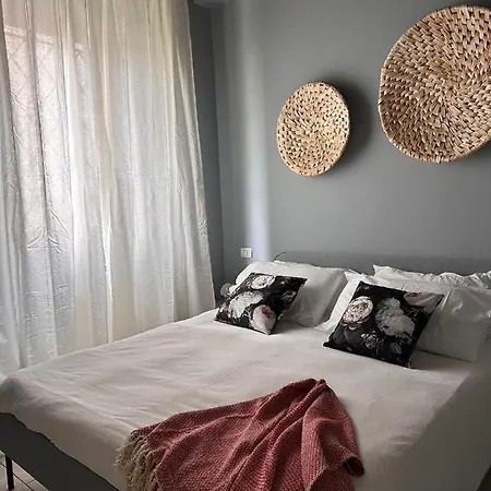 Myrrha Luxury Houses - Piazza Pontida 27 Bed & Breakfast